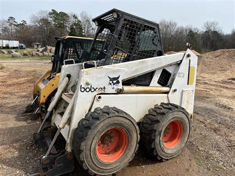 bobcat 943 skid steer post digger|Bobcat 943 Skid Steer .